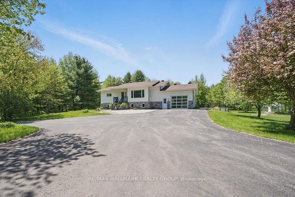 1720 Des Pins Road, TheNation, ON K0A 2M0