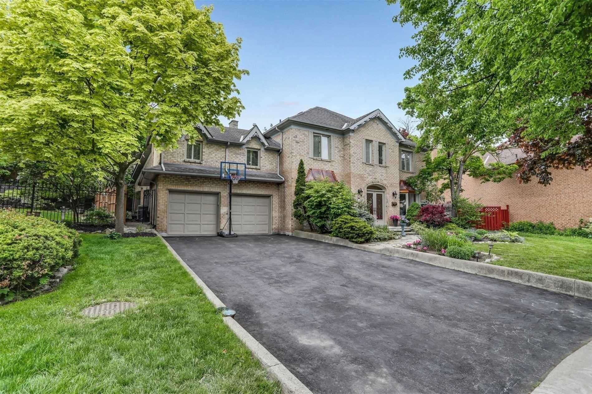 32 Rosebury Lane