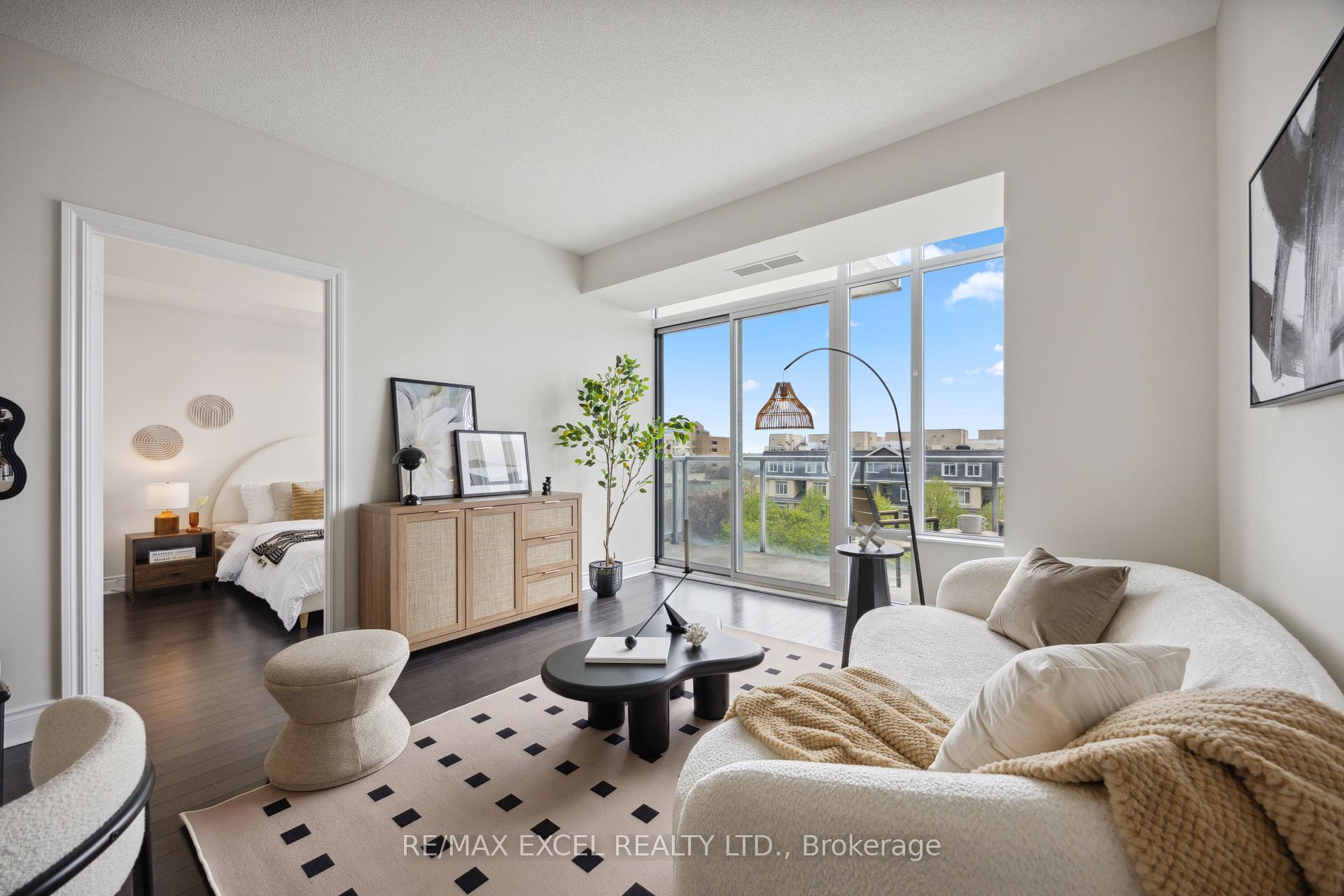 2 Bedrooms Condo at 90 Stadium, Toronto For sale
