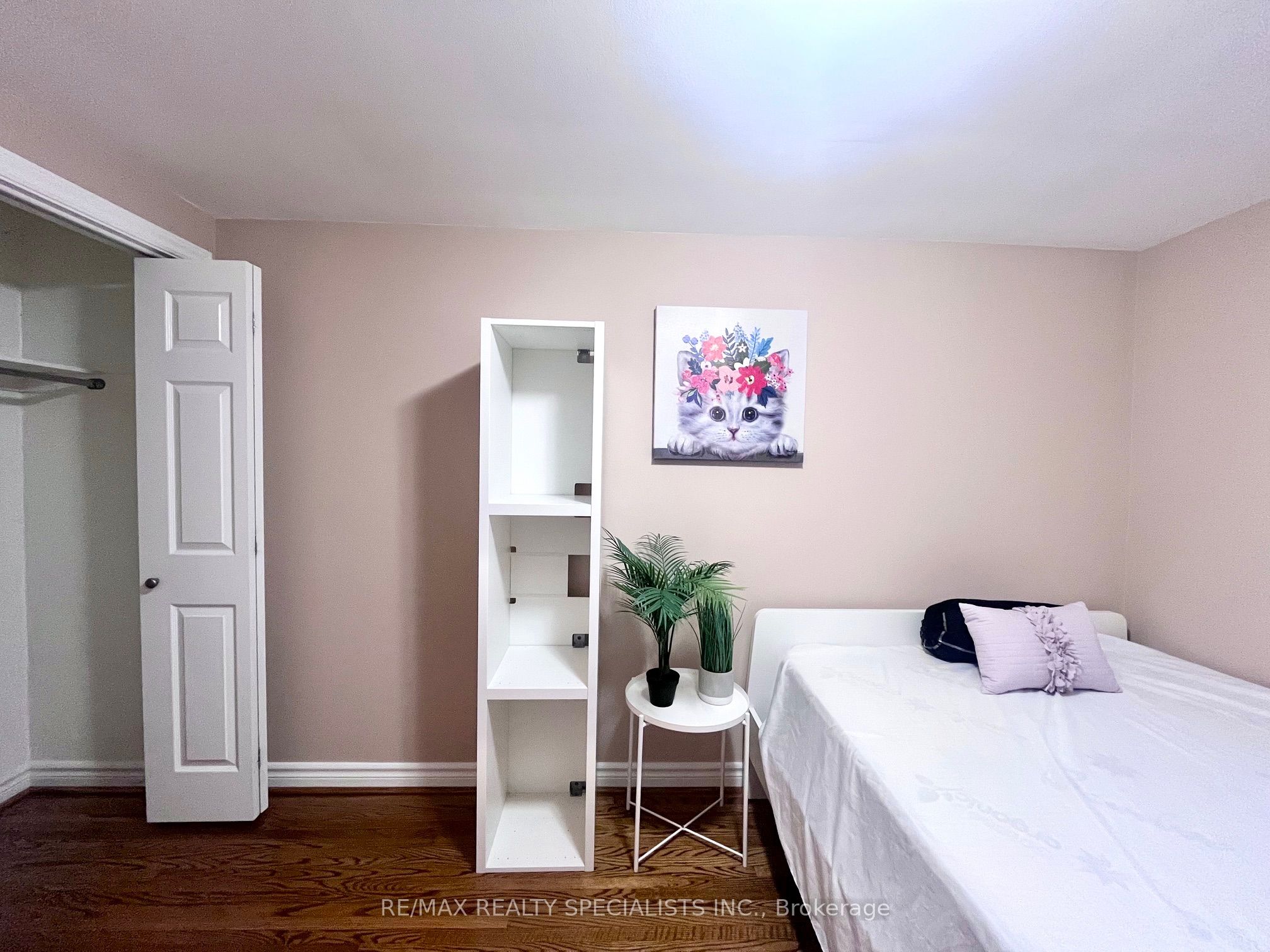 15 Caldwell Crescent, #Room 1