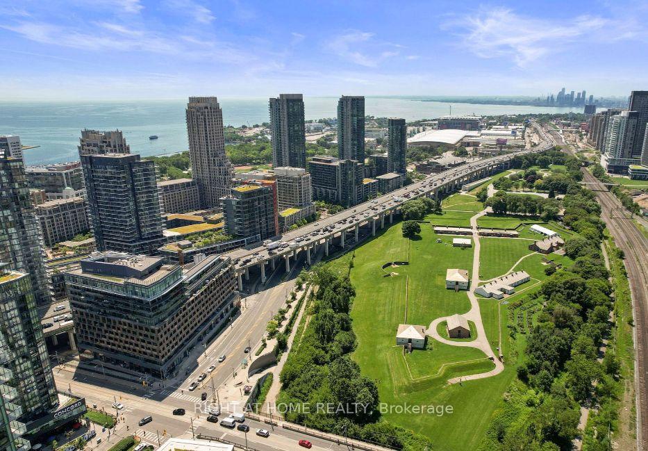 1 Bedroom Condo at 170 Fort York, Toronto For sale