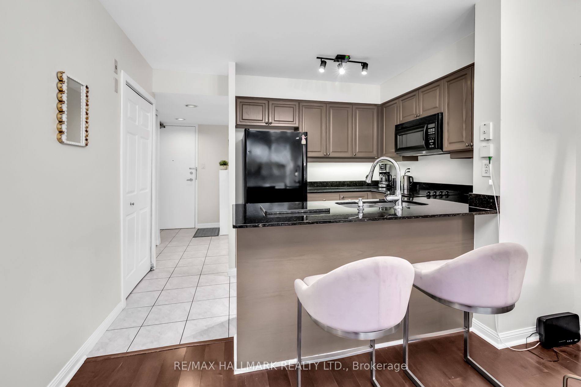 188 Redpath Avenue, #207