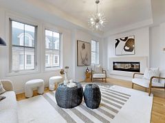 5 Amherst Circle