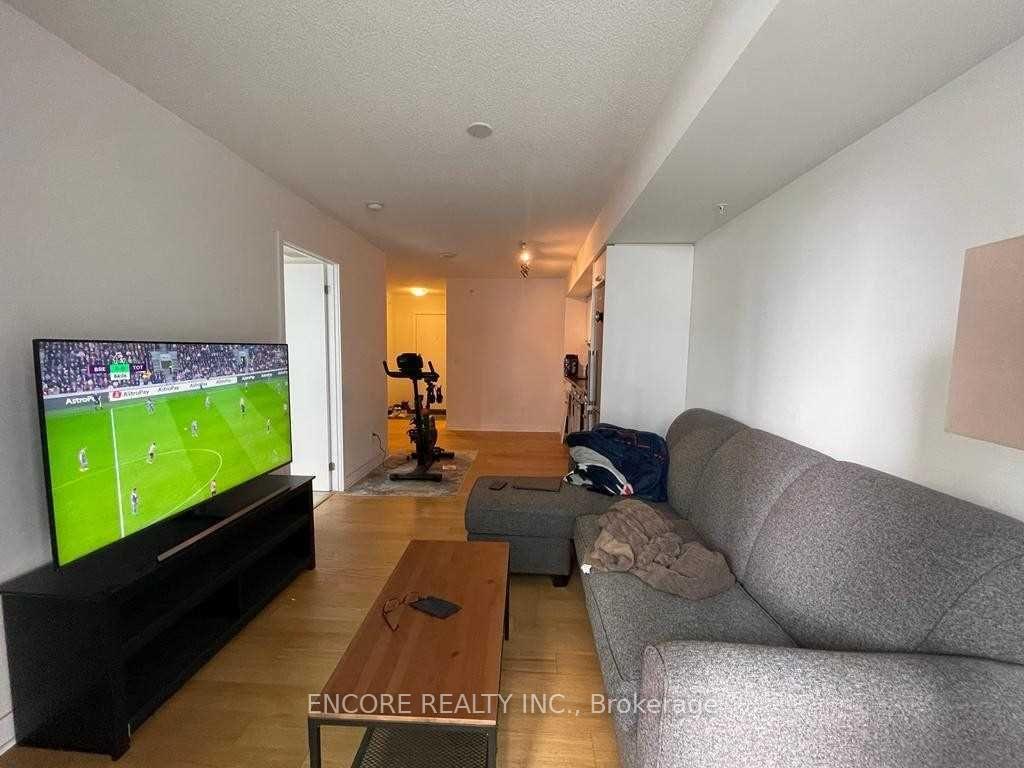 2 Bedrooms Condo at 295 Adelaide St, Toronto For sale