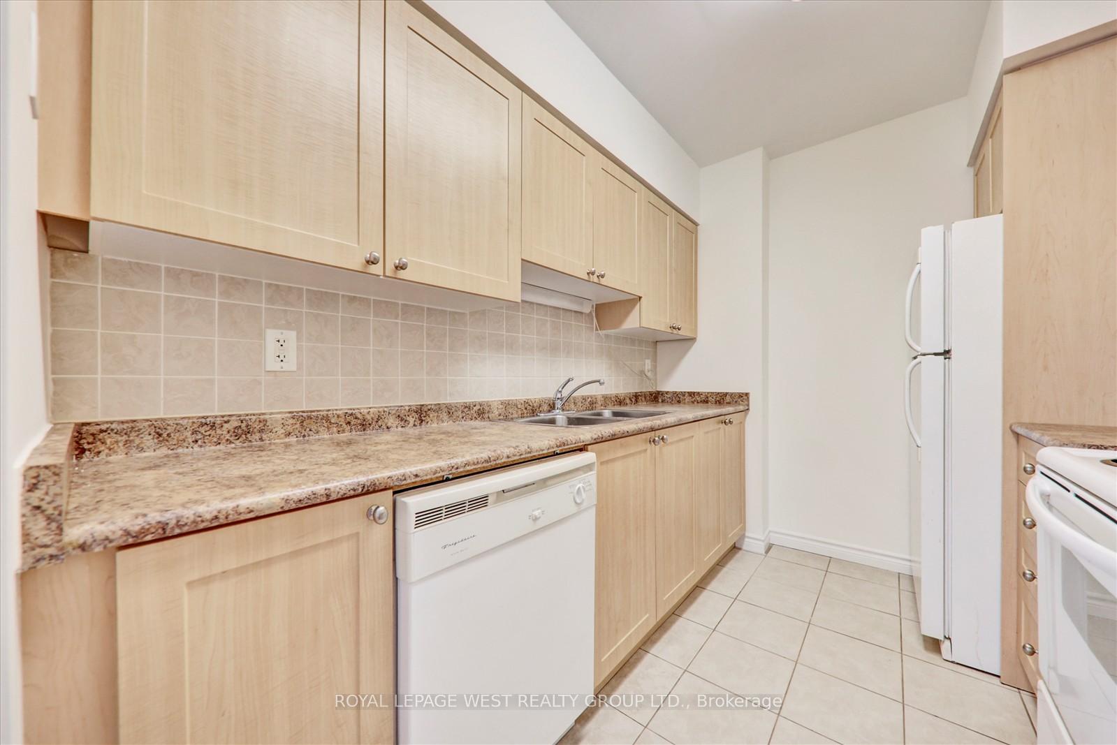 1 Bedroom Condo at 2088 Lawrence, Toronto For sale