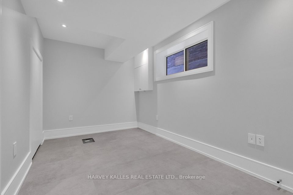 444 Roxton Road