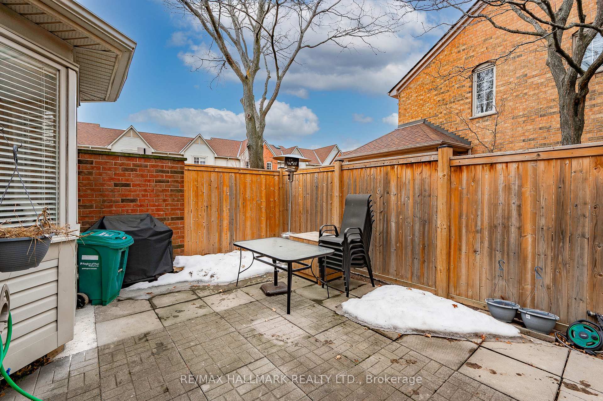 3 Bedrooms Condo at 5950 Glen Erin,  Mississauga For sale