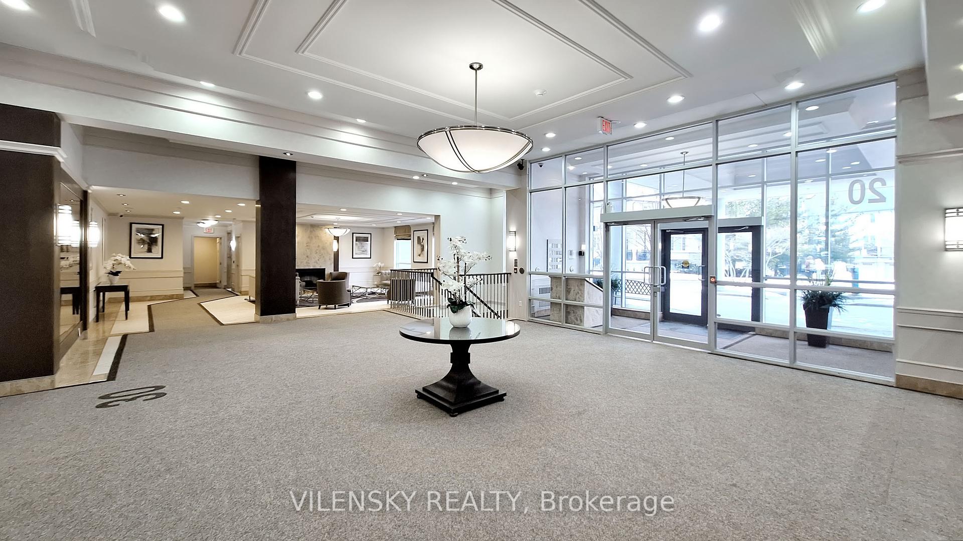 3 Bedrooms Condo at 20 North Park, Vaughan For sale