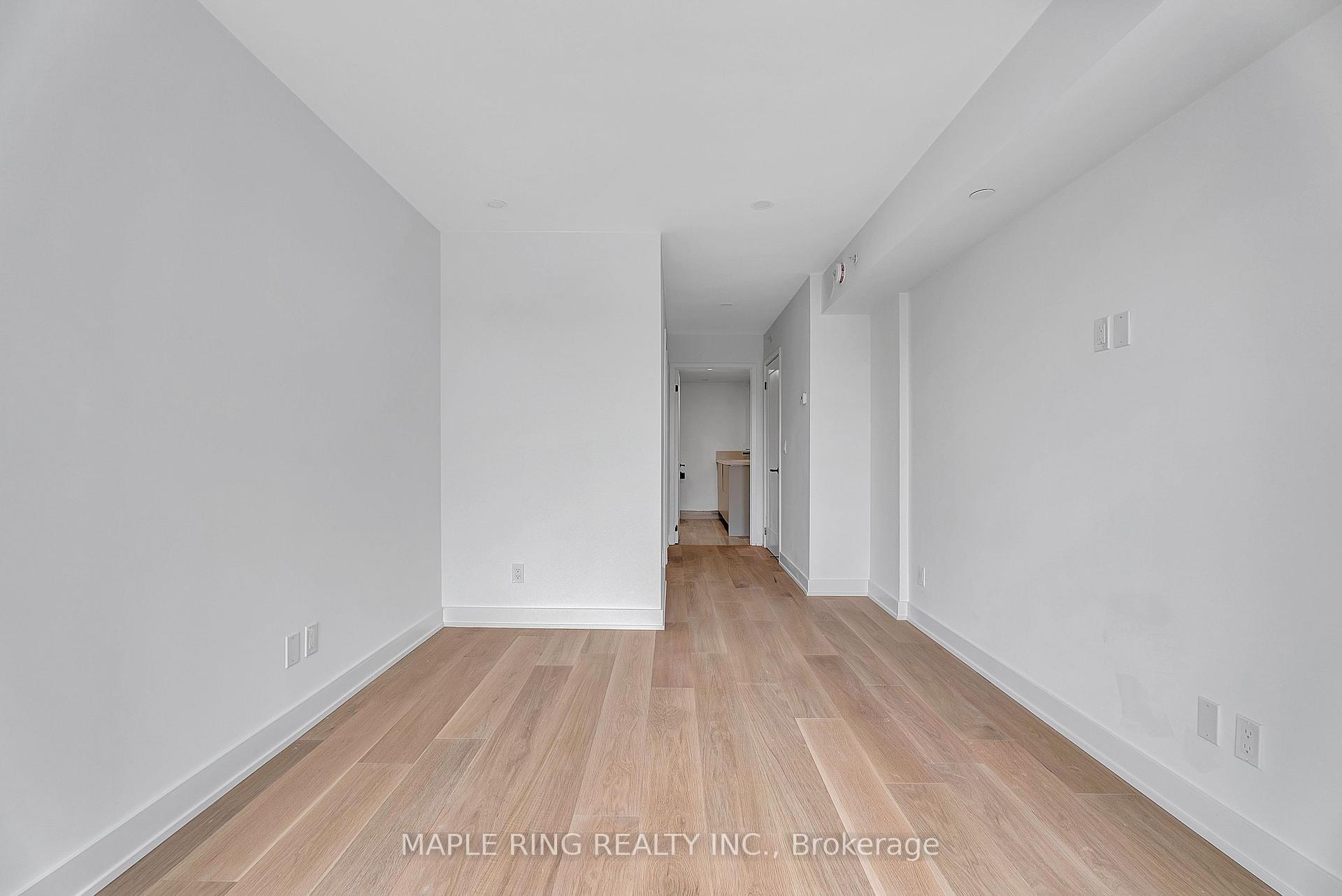 2 Bedrooms Condo at 2485 Taunton,  Oakville For sale