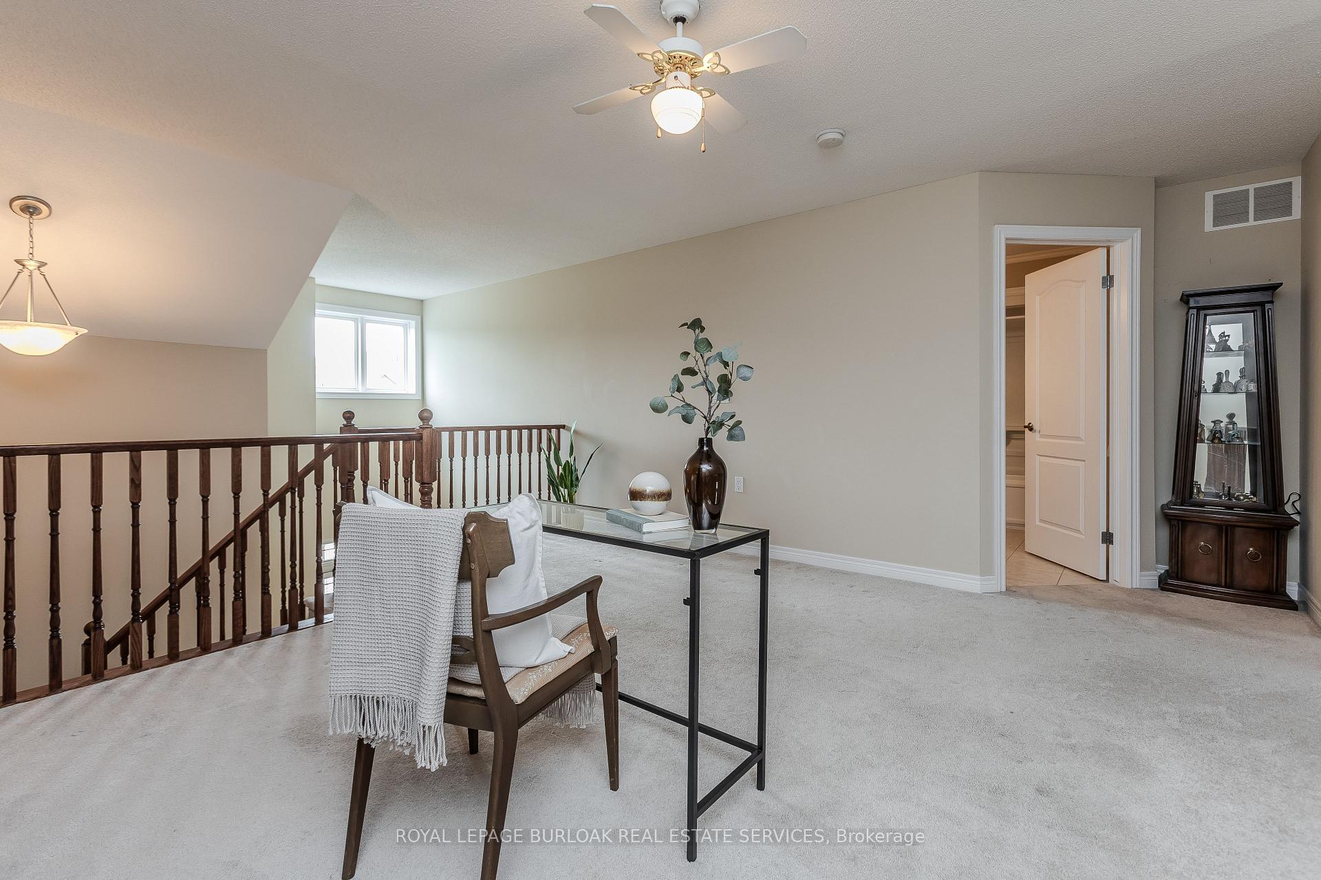 3 Bedrooms Condo at 2125 Itabashi, Burlington For sale