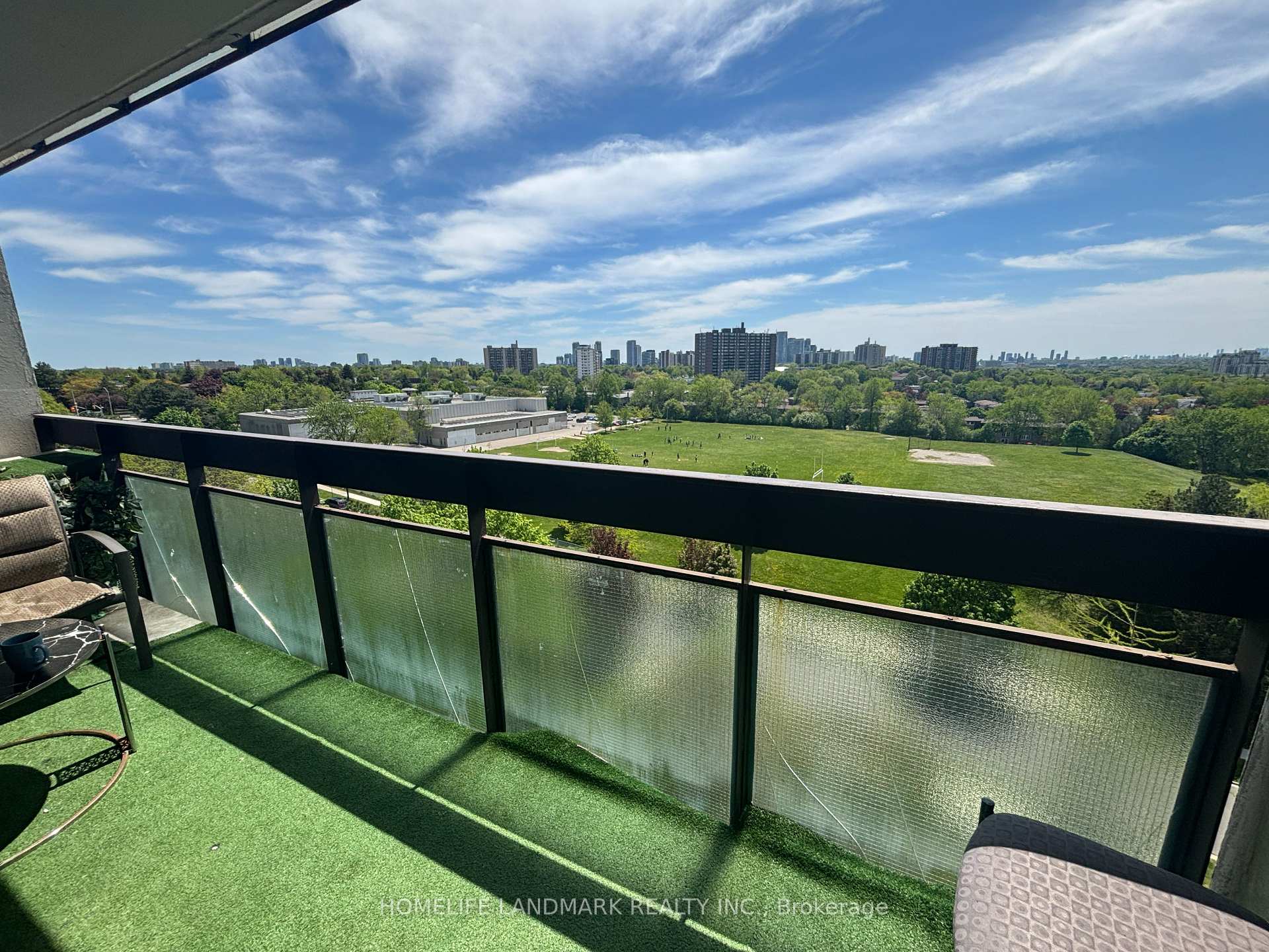 3 Bedrooms Condo at 260 Seneca Hill, Toronto For sale