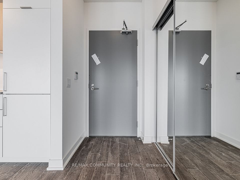 #512 - 50 O'Neill Road, Toronto, ON M3C 0R1