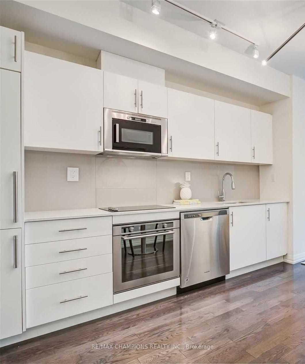 2 Bedrooms Condo at 460 Adelaide,  Toronto For sale