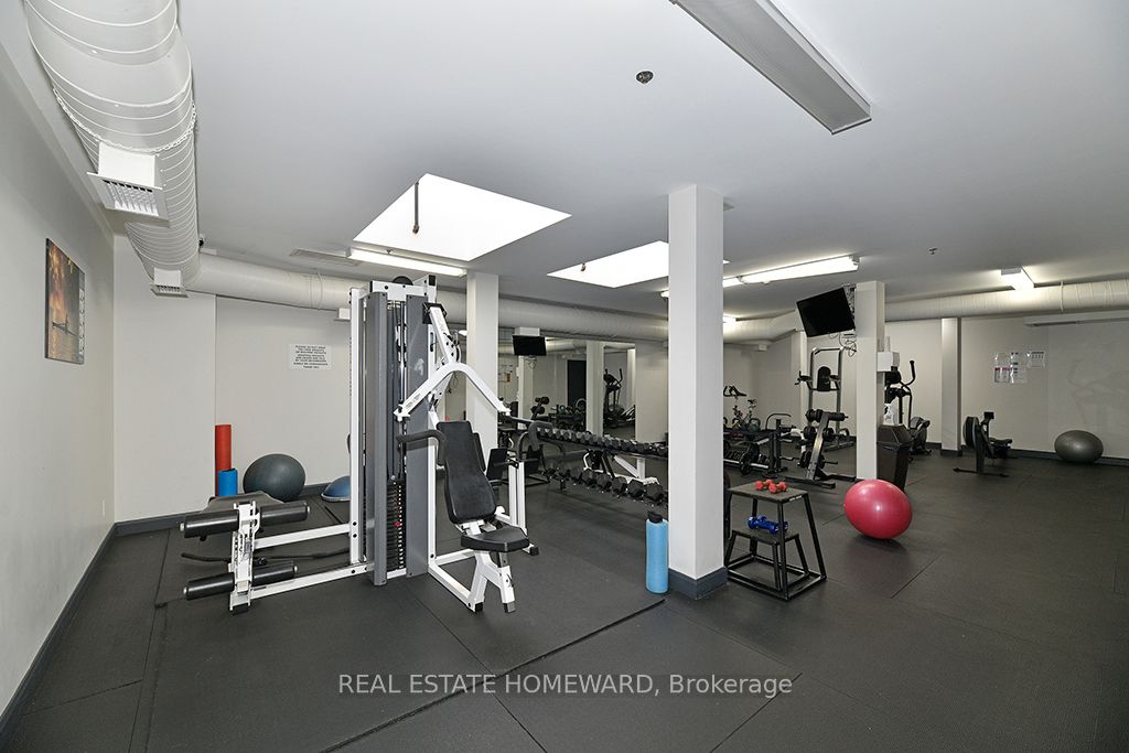 993 Queen Street W, #315