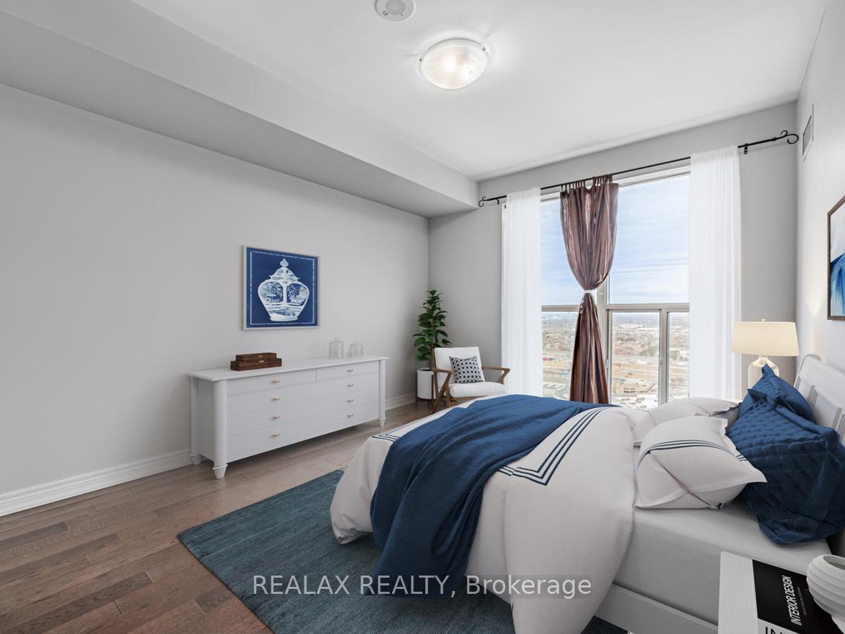3 Bedrooms Condo at 70 Town Centre,  Toronto For sale