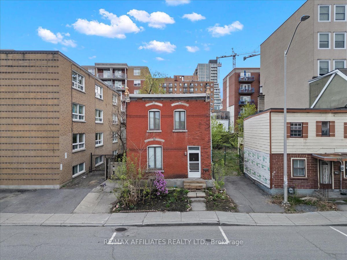 168-174 Murray Street N