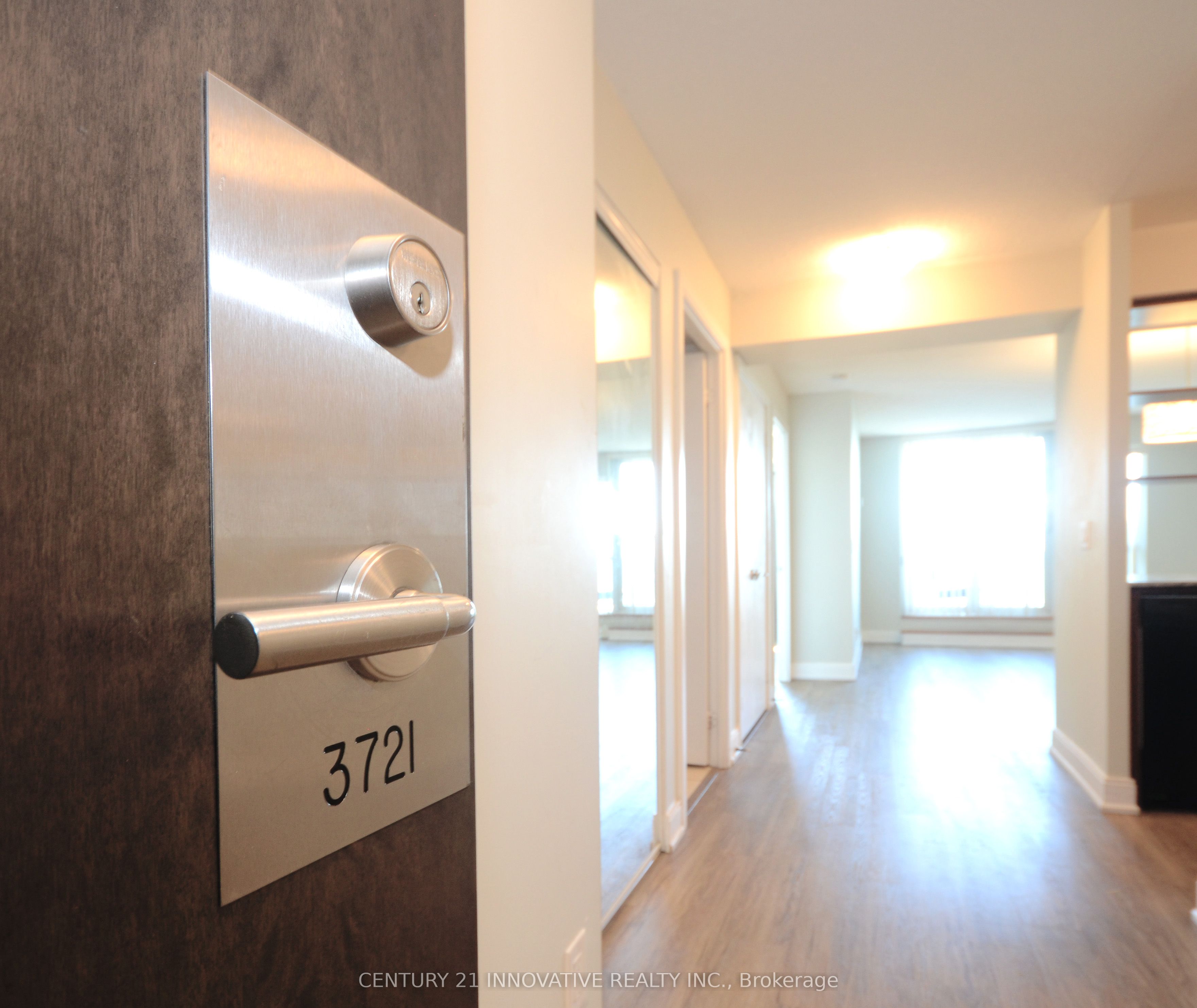 135 Village Green Square, #3721