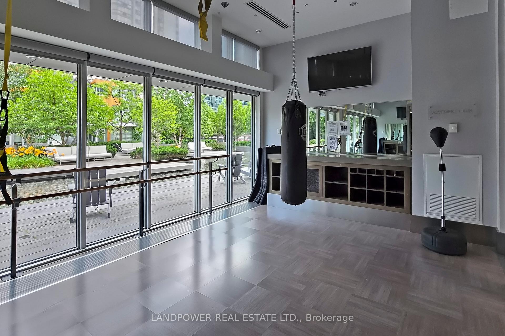 4 Bedrooms Condo at 88 Sheppard, Toronto For sale