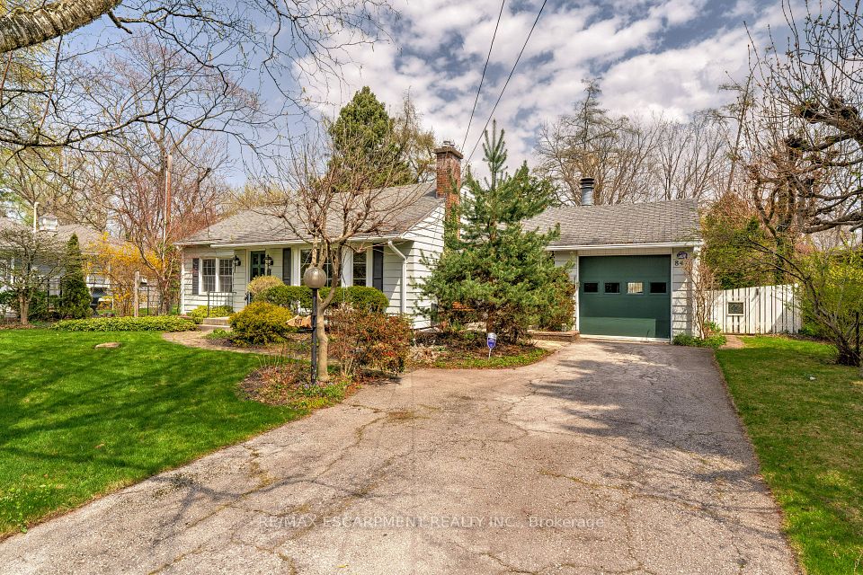 847 FOREST GLEN