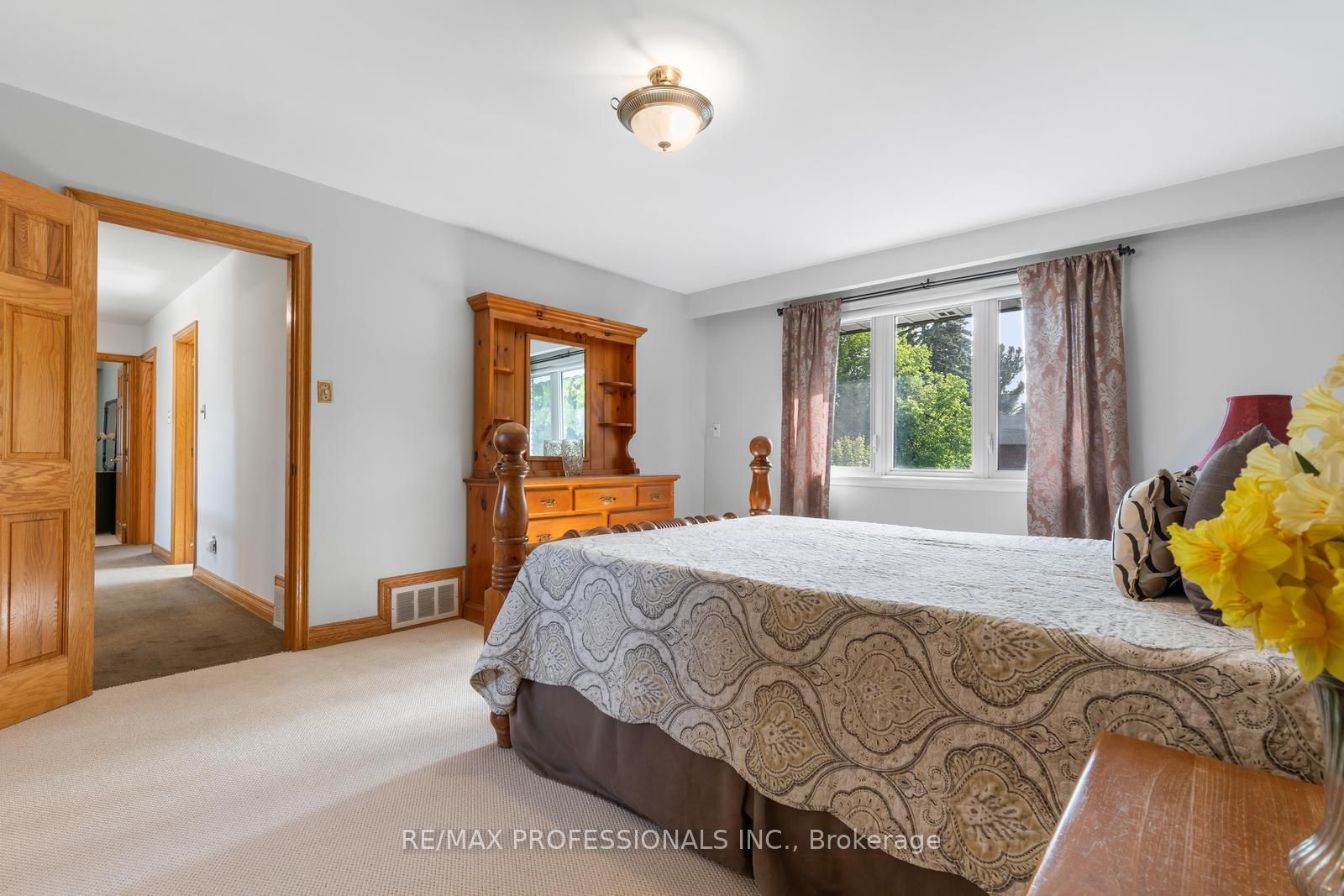 15 Warrender Avenue
