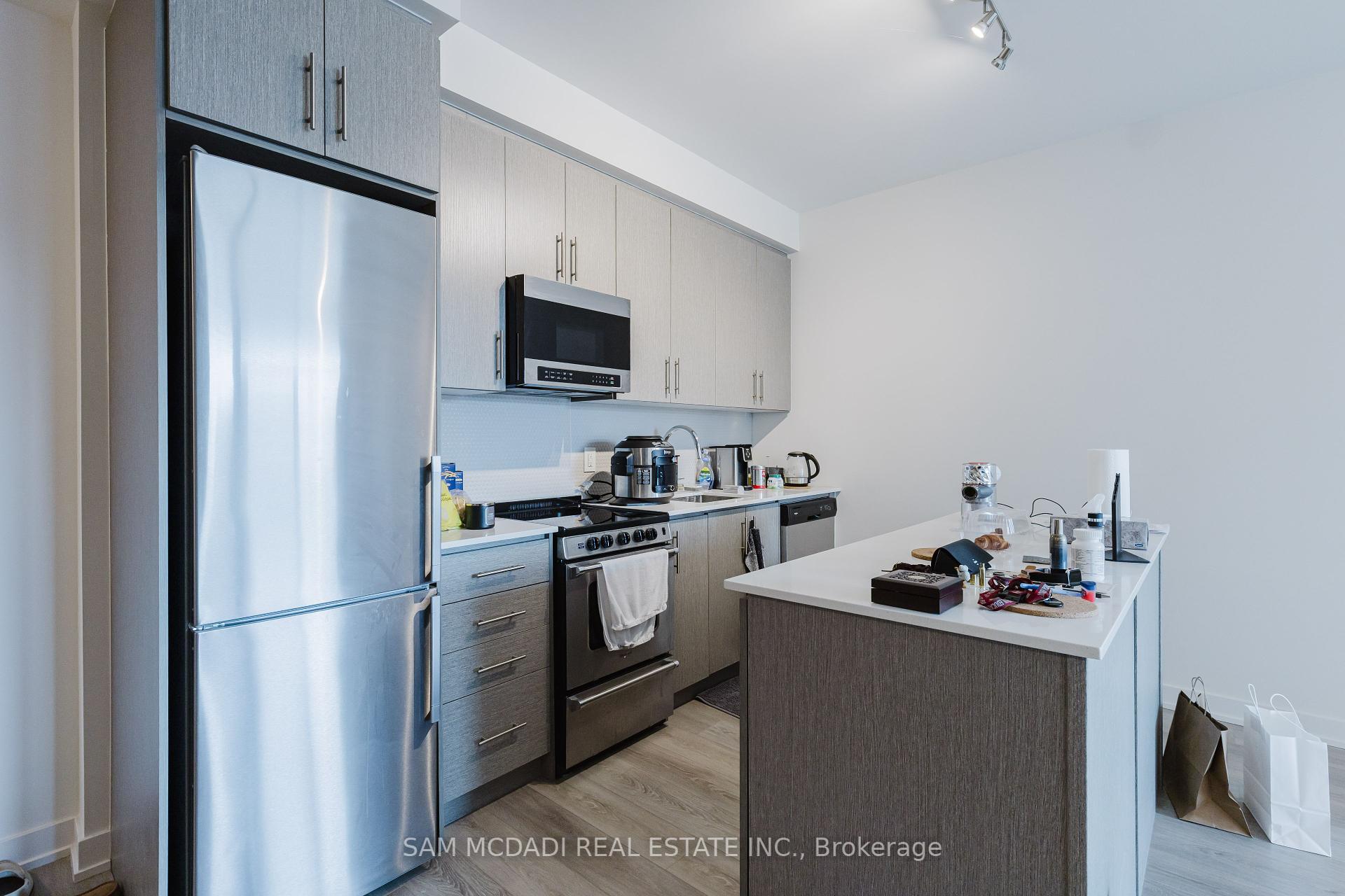 2 Bedrooms Condo at 212 King William,  Hamilton For sale