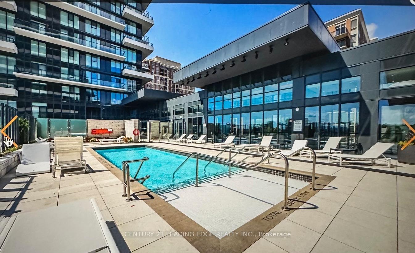 2 Bedrooms Condo at 30 Inn On The Park, Toronto For sale