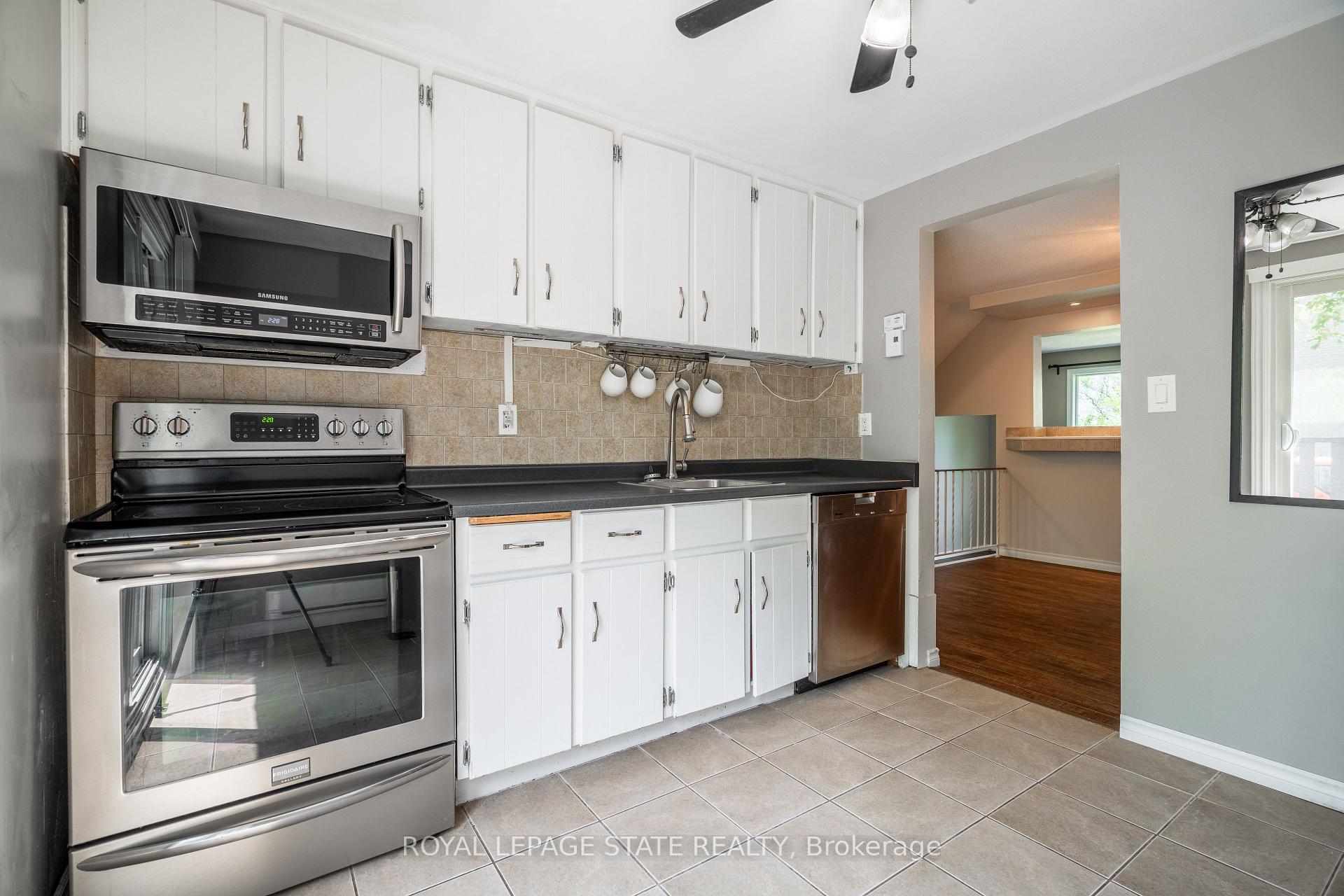 4 Bedrooms Condo at 1967 Main, Hamilton For sale