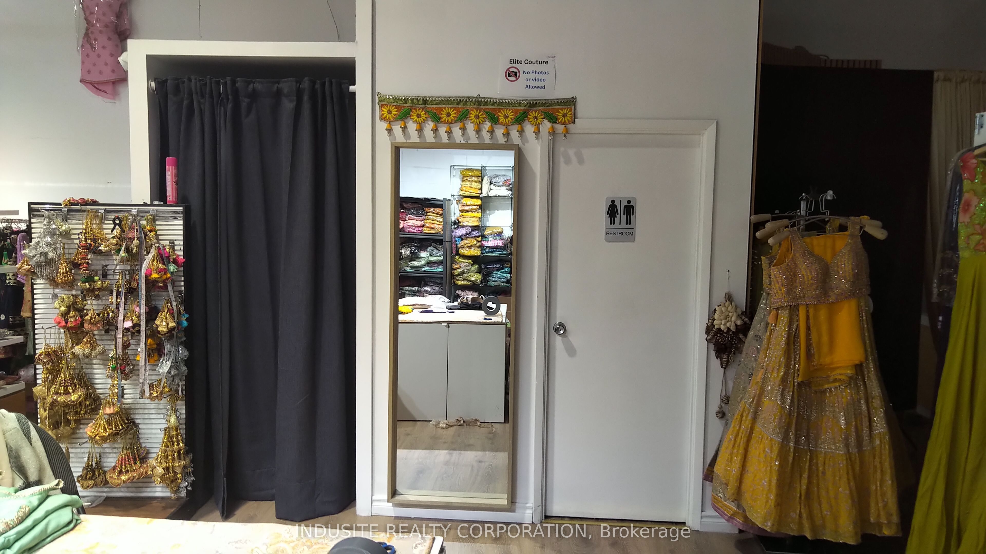 980 Pacific Gate, #17-18