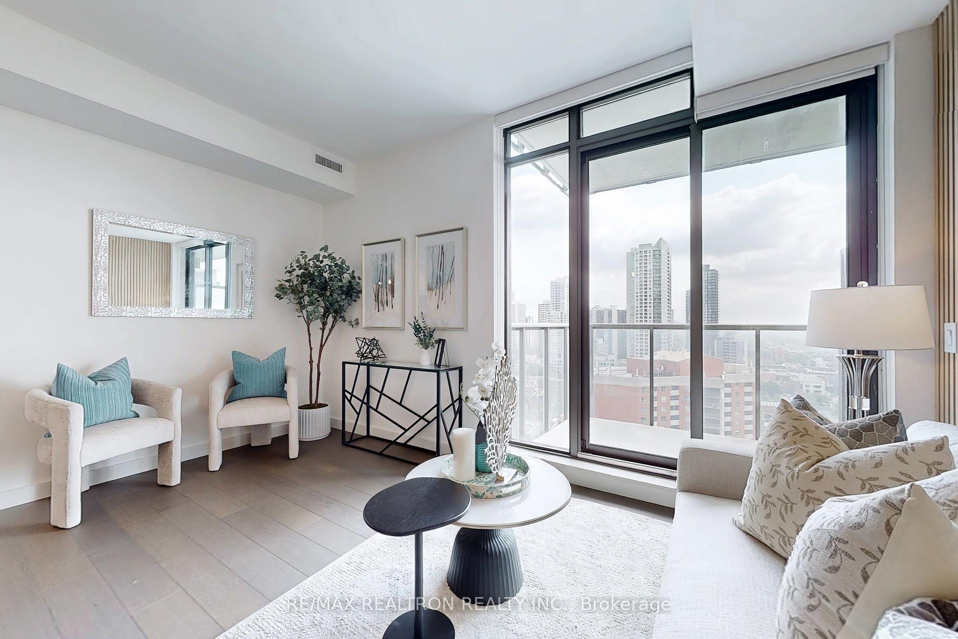 2 Bedrooms Condo at 81 Wellesley, Toronto For sale