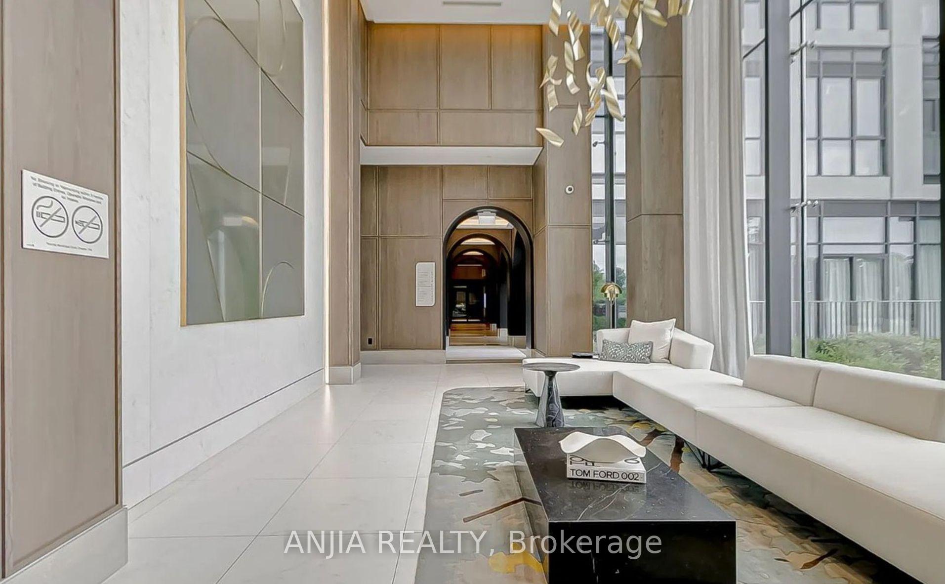 2 Bedrooms Condo at 30 Inn On The Park, Toronto For sale