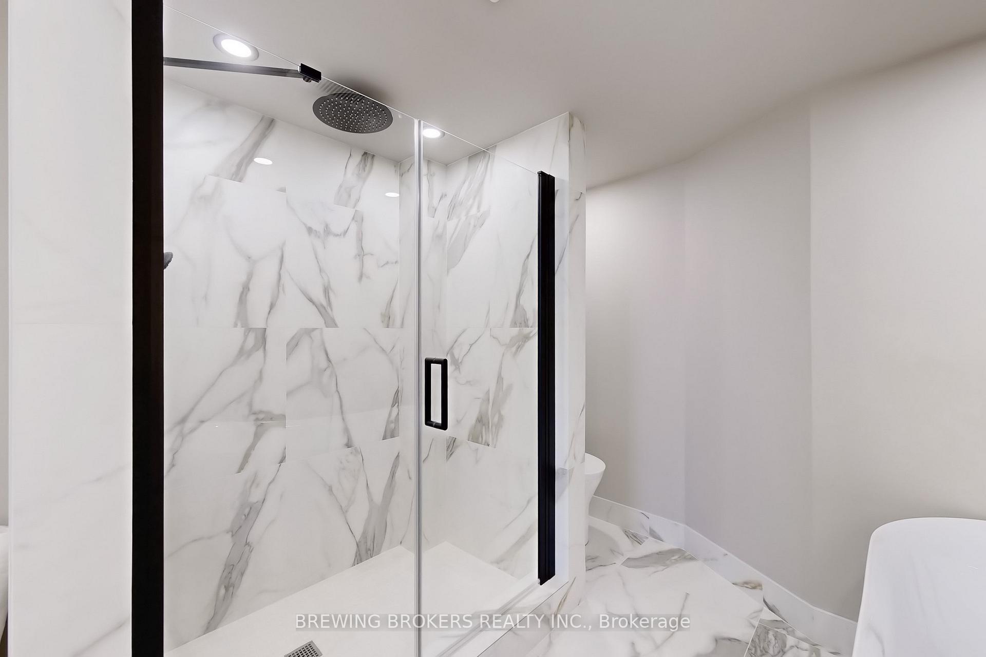 2 Bedrooms Condo at 85 Skymark, Toronto For sale