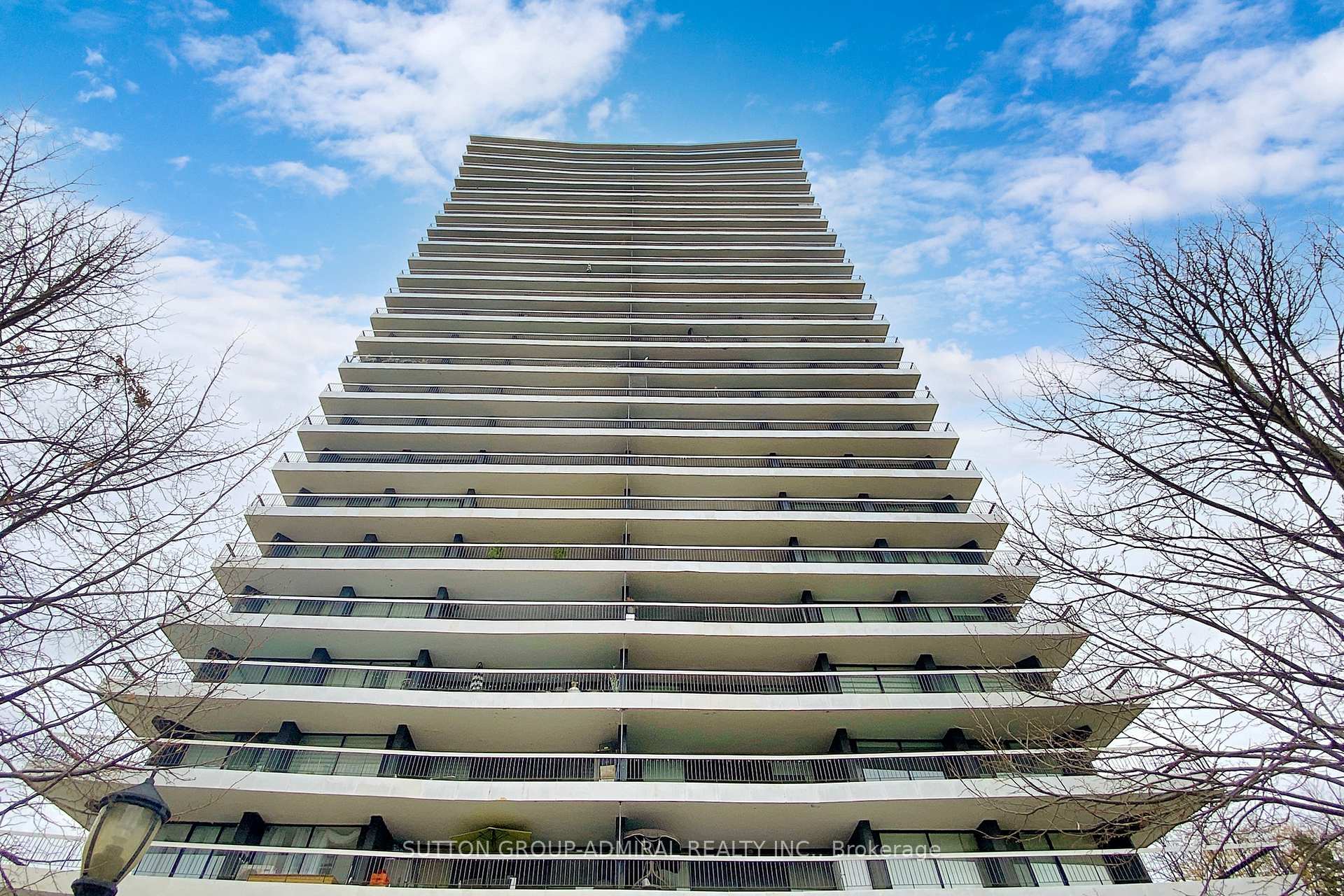 2 Bedrooms Condo at 135 Antibes, Toronto For sale