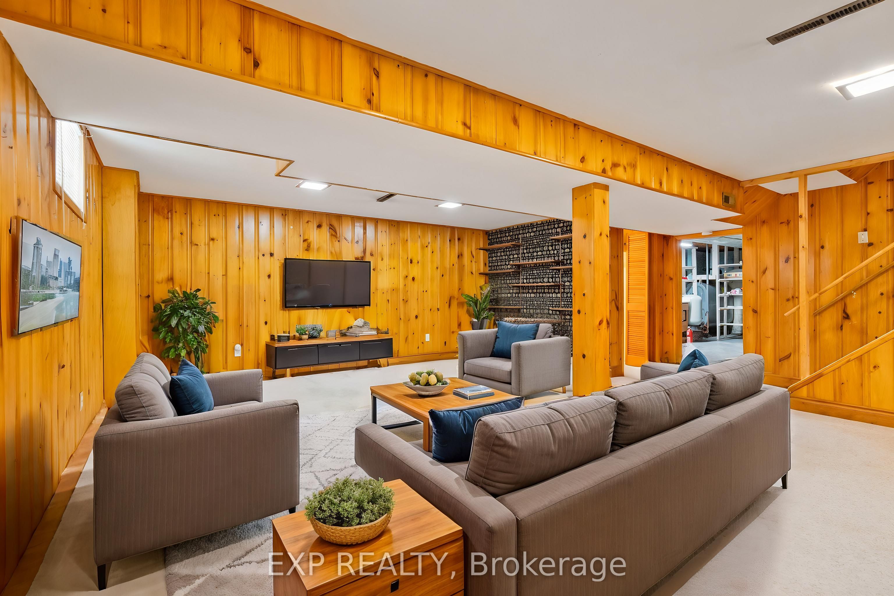 18 Brookdale Avenue