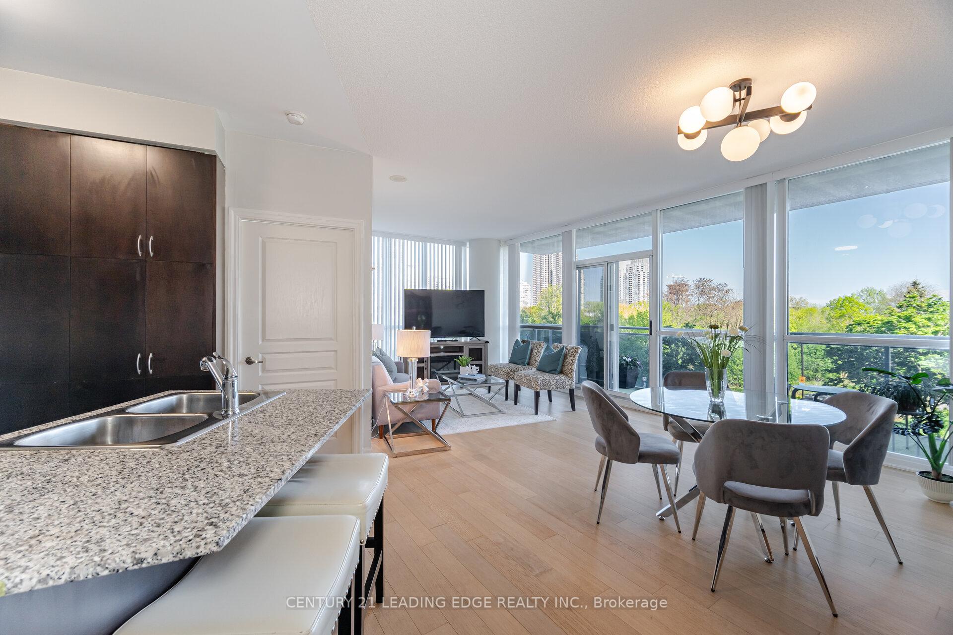 3 Bedrooms Co-op at 223 Webb, Mississauga For sale