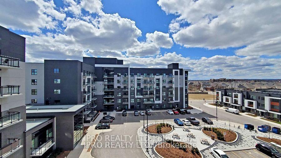 1 Bedroom Condo at 102 Grovewood Common, Oakville For sale