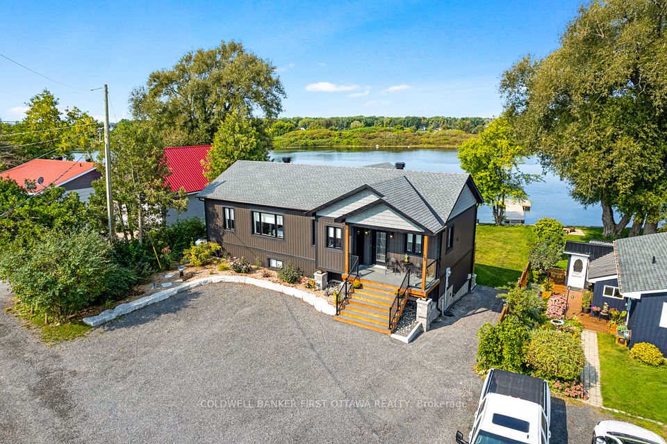 38 Tuttle Point