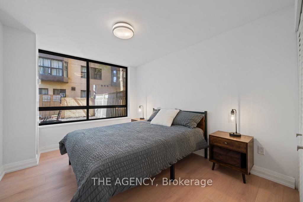 2 Bedrooms Condo at 211 St Patrick, Toronto For sale