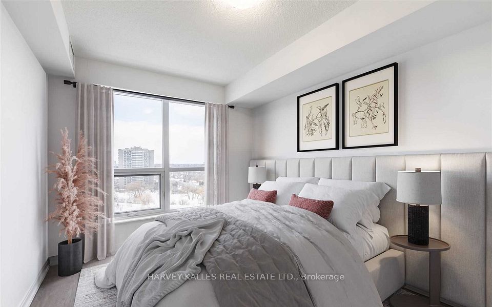 255 Village Green Square 1208