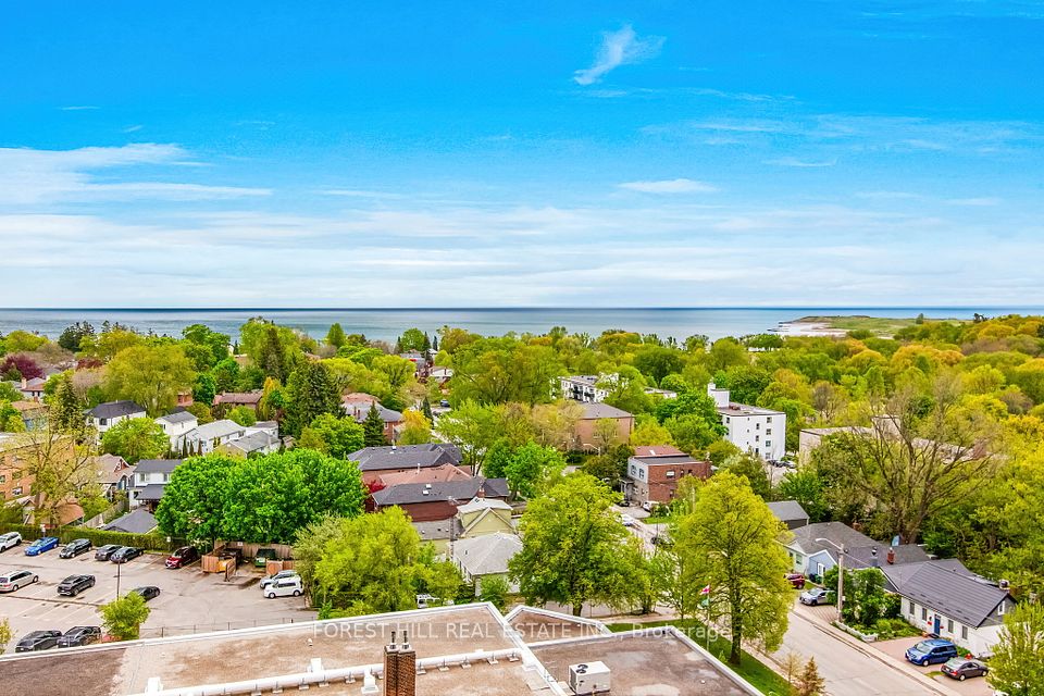 3845 Lake Shore