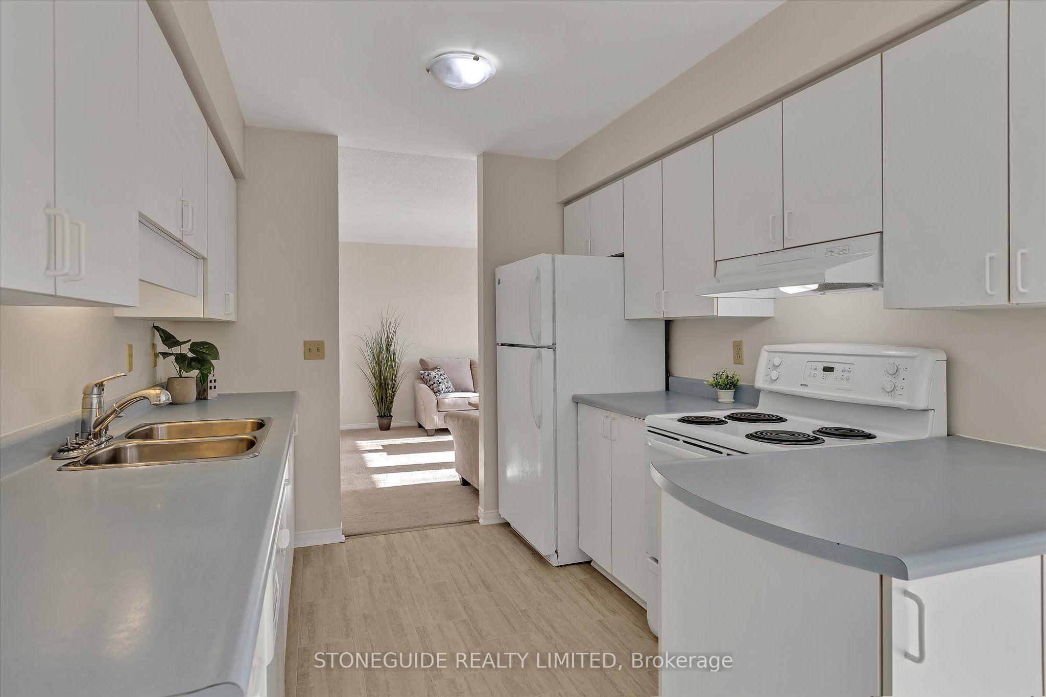 1099 Clonsilla Avenue, #116A
