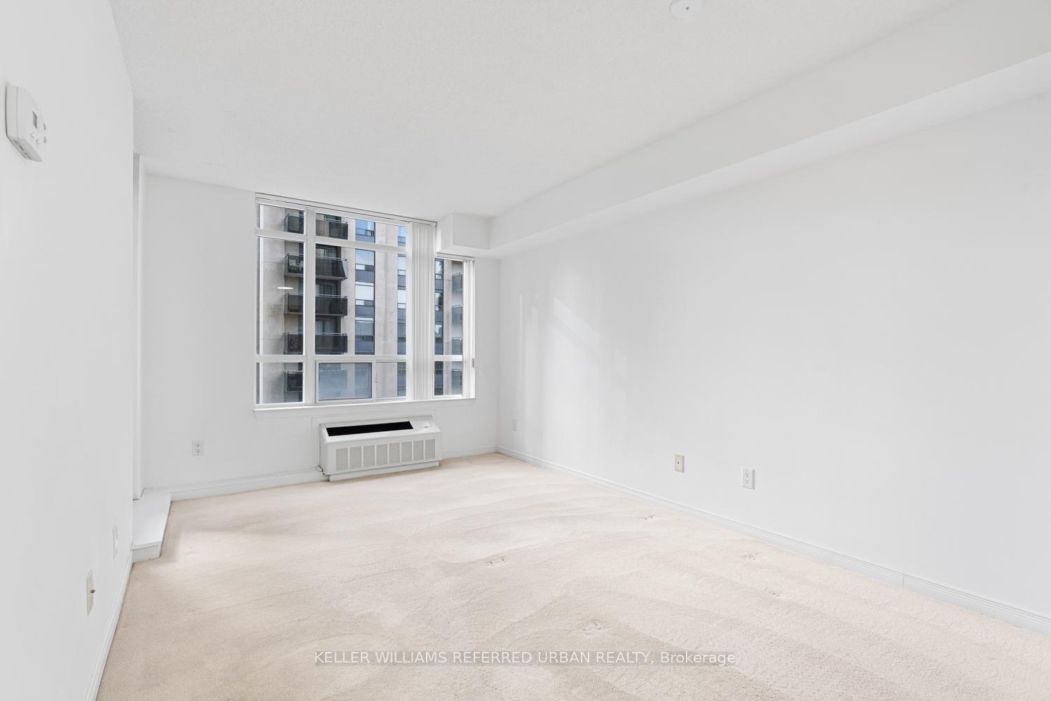 1 Bedroom Condo at 155 Beecroft, Toronto For sale