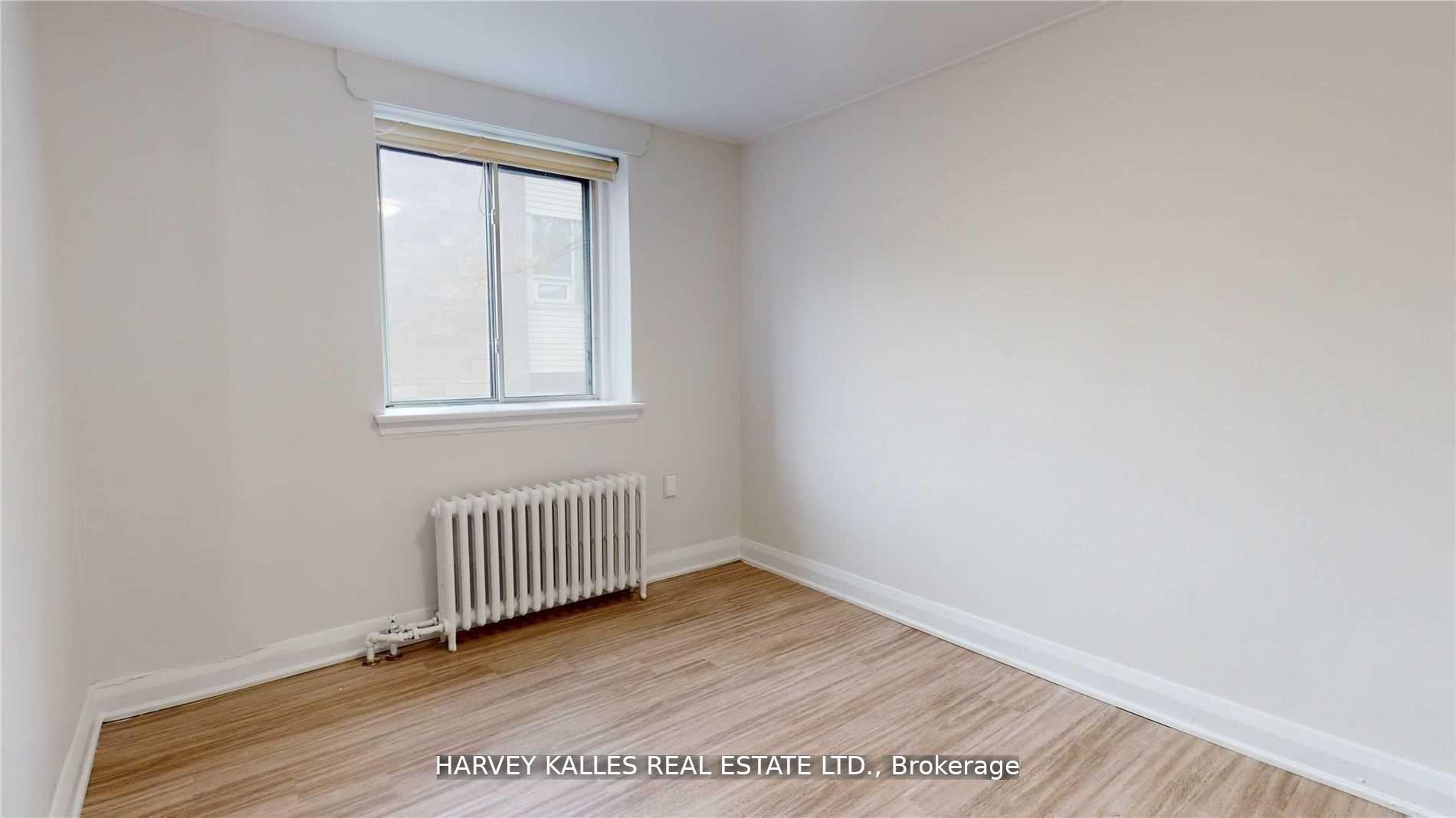 320 Lonsdale Road 2