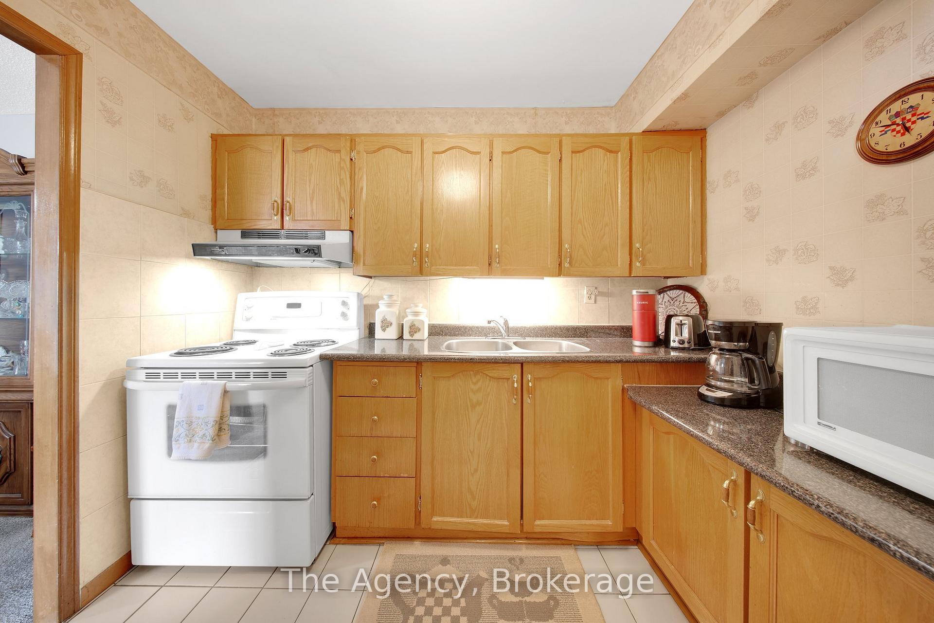 2 Bedrooms Condo at 330 Dixon, Toronto For sale