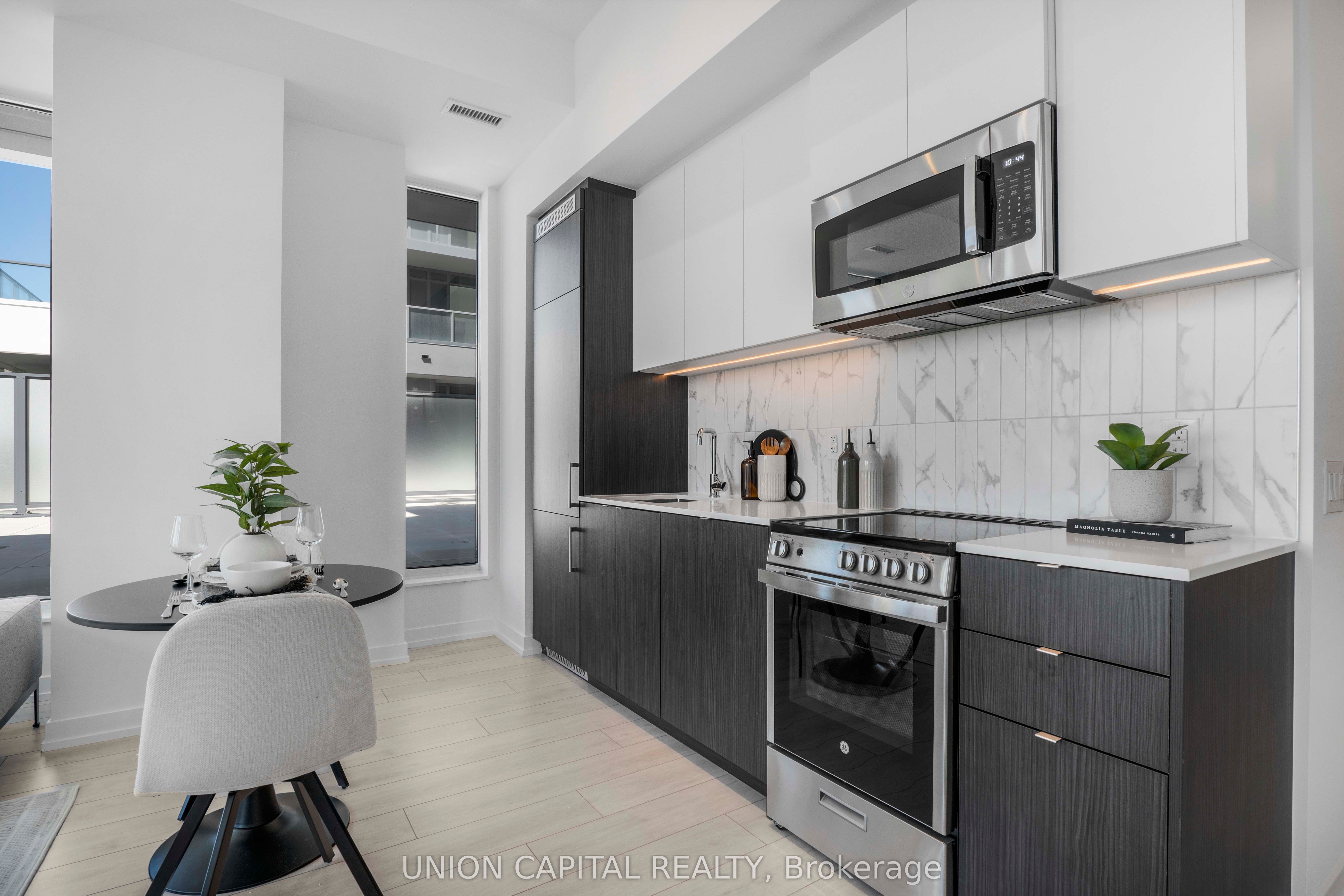 500 Dupont Street, #319