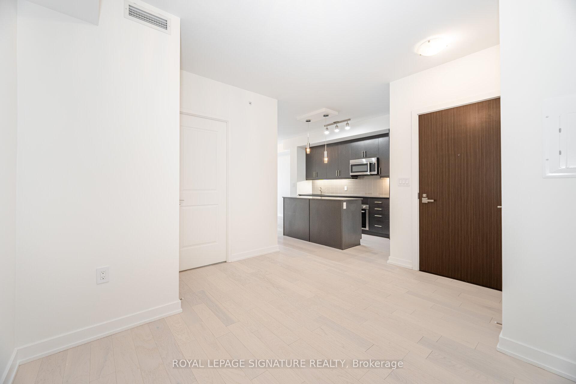 2 Bedrooms Condo at 1 The Esplanade, Toronto For sale