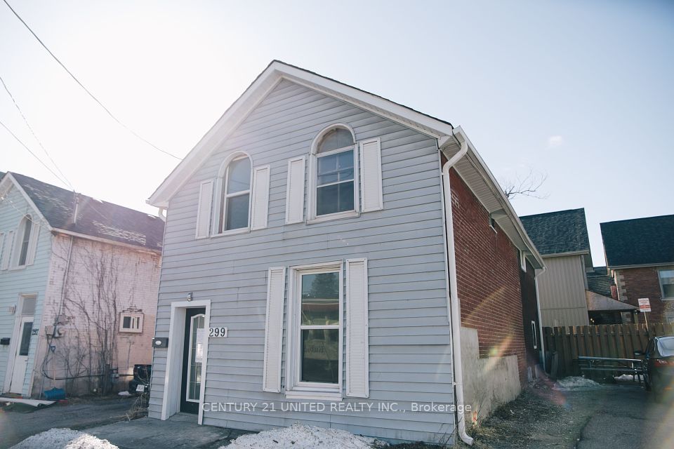 299 Sherbrooke