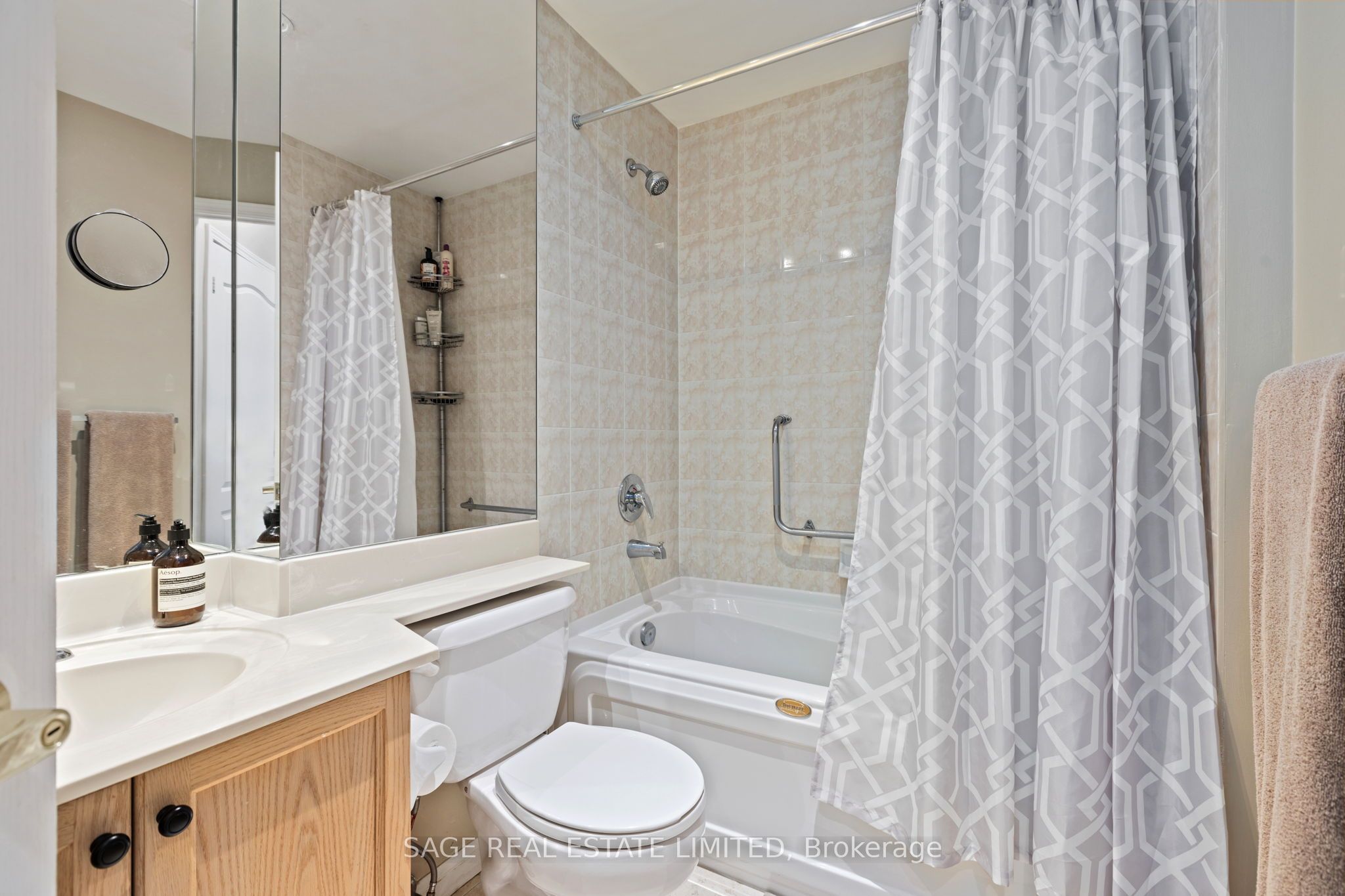55 Lorindale Avenue, #105