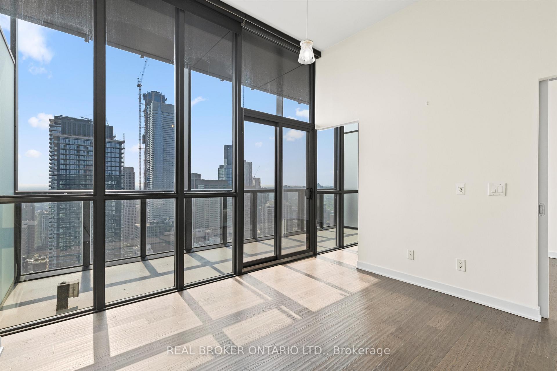 1 Bedroom Condo at 110 Charles, Toronto For sale