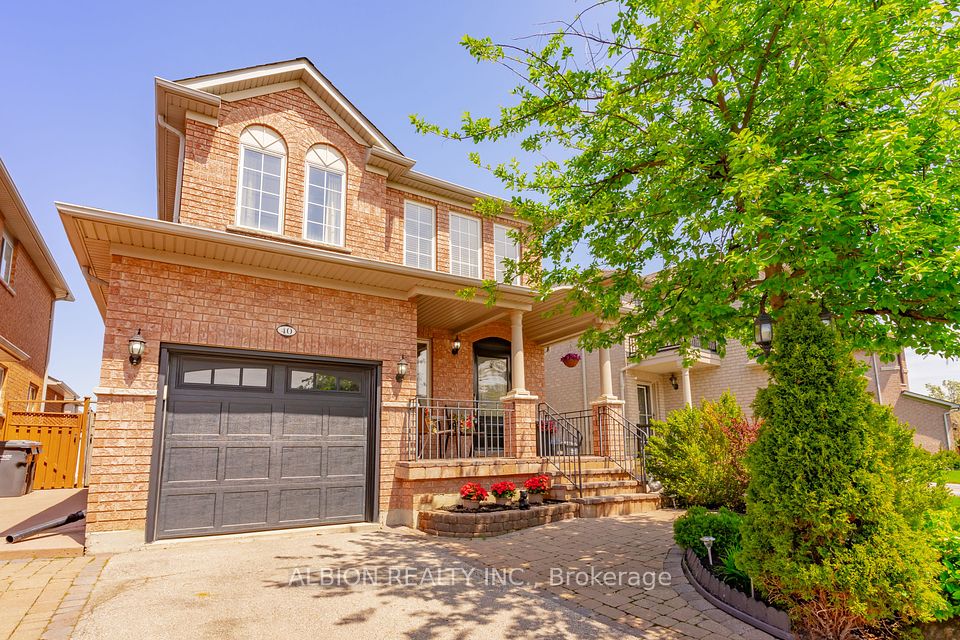 40 Emily Carr Crescent, Caledon, ON L7E 2K9