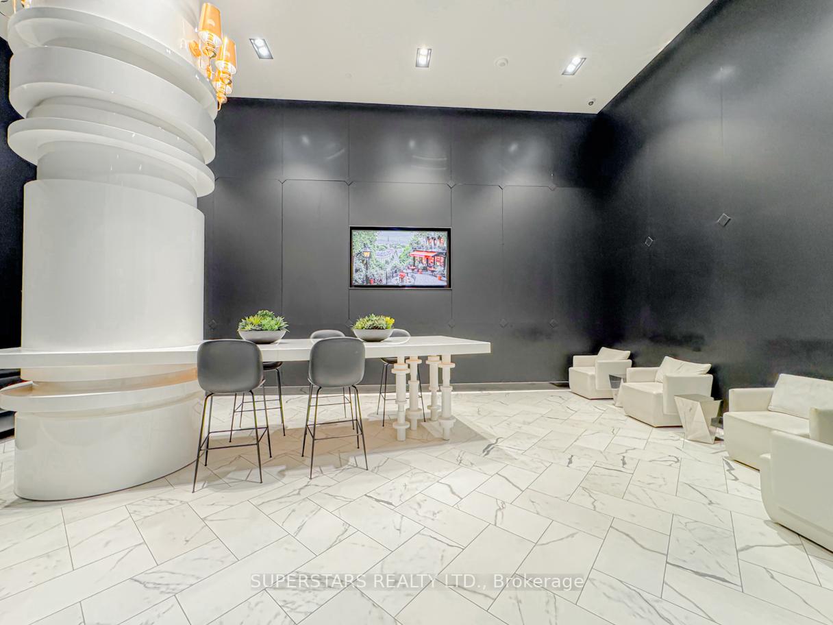 1 Bedroom Condo at 87 Peter, Toronto For sale